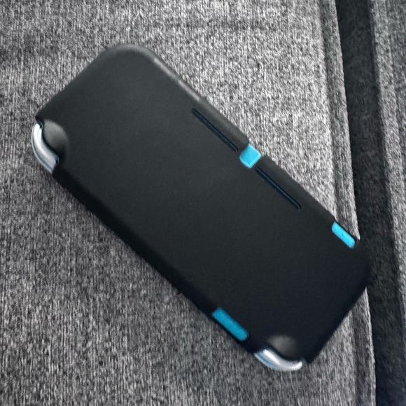 Nintendo switch - Picture 2 of 3